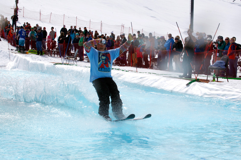 pond_skimming_02, pond skimming, jackson hole, snow king resort, st patricks day events, pond skiing